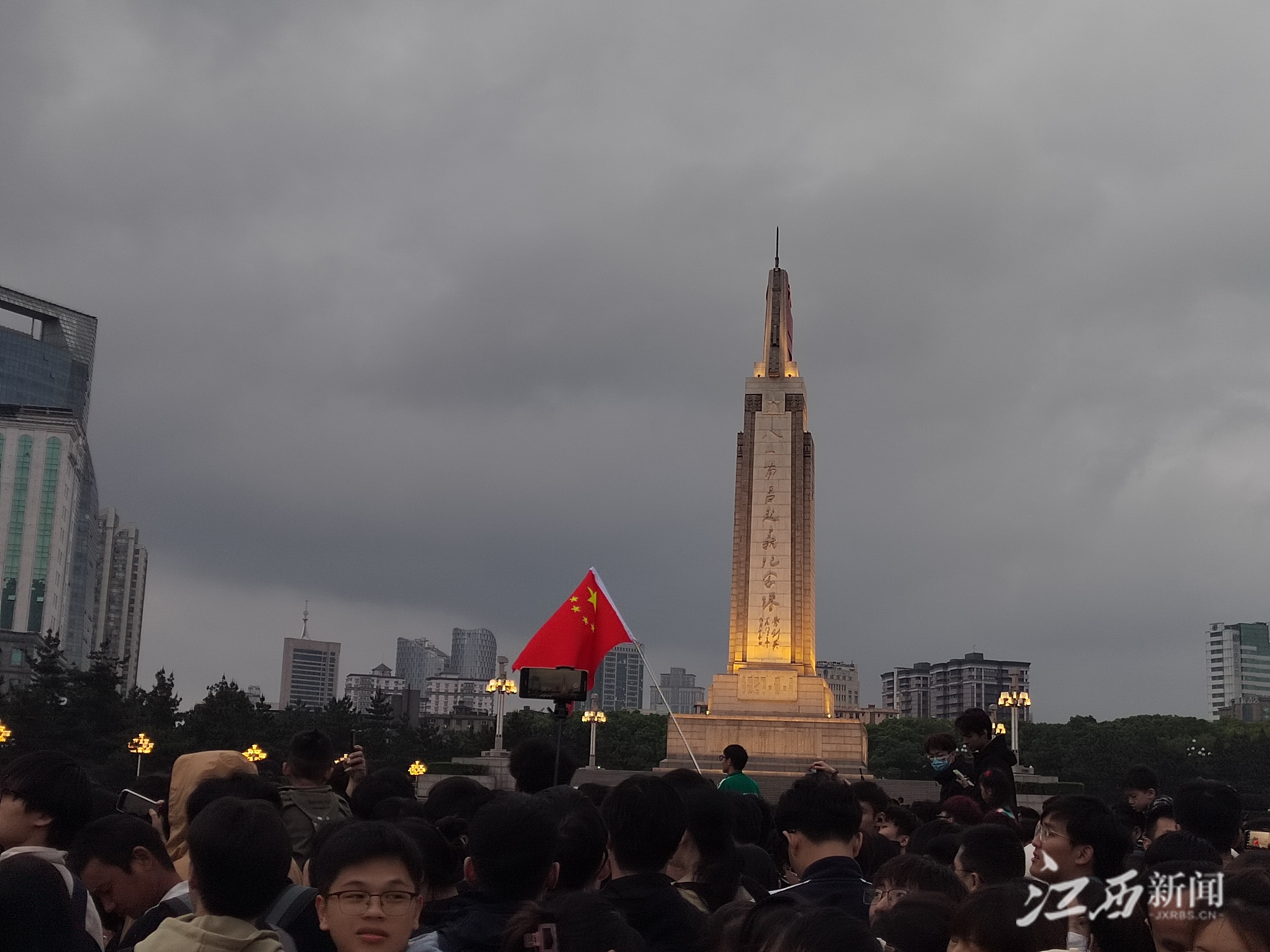 当日,近15万人走进南昌八一起义纪念馆数据统计,五一假期共有7